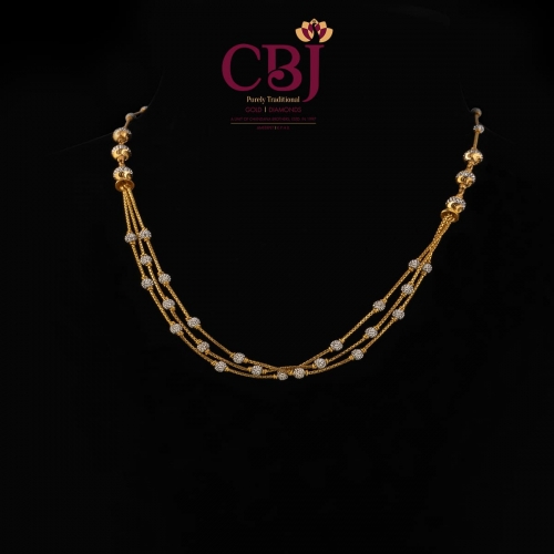 Slim and Sleek design ball chain necklace.