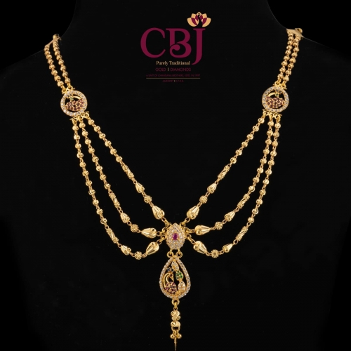 Traditional 3 line ball chain necklace with 2 side pendants and a centrepiece.