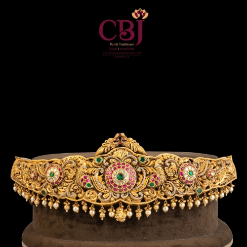 Model with Nakshi Broad Bangle, Vaddanam , Asta Laxmi Nakshi Haram - Jewellery  Designs