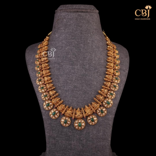Experience the majesty of Pachi Jewellery with this stunning kasu mala studded with CZ stones.