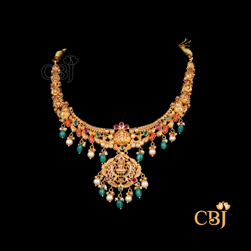 21 grams lightweight short Necklace shown as a gold necklace with a structured pattern, smooth finish, and a close neckline fit.