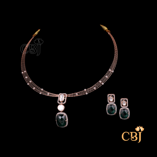   18Kt Italian Kante With Studs 3