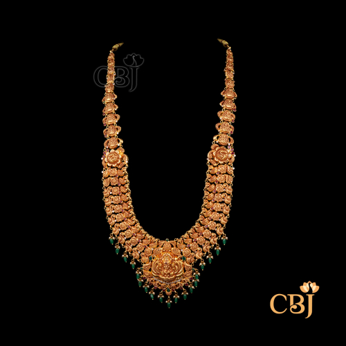 	Antigue long Haaram 7