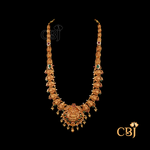 	Antigue long Haaram 17