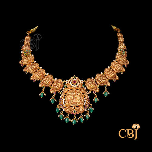 	Antigue Short Necklace 29