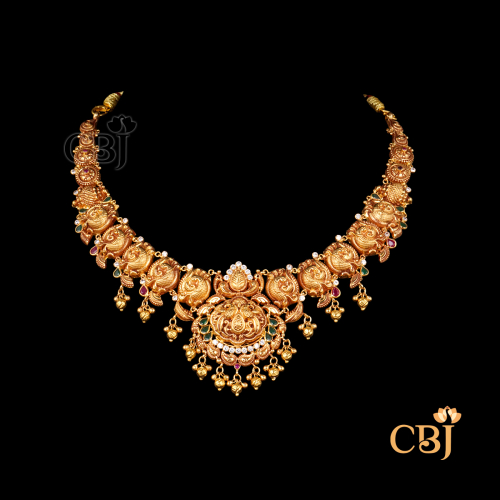 	Antigue Short Necklace 31