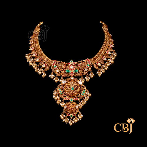  Light Weight Kundan Short Necklace