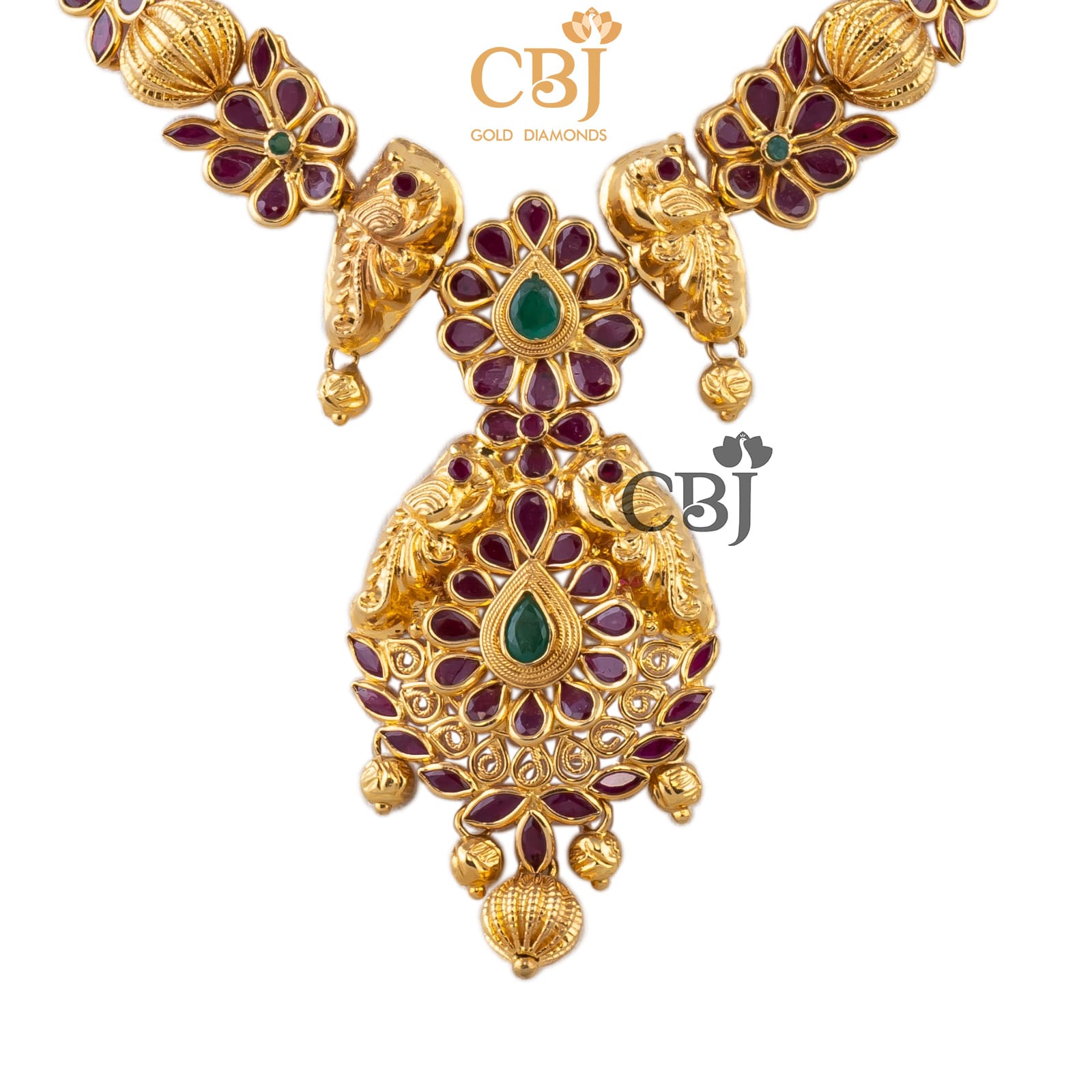 Ruby stones are aligned in a floral pattern