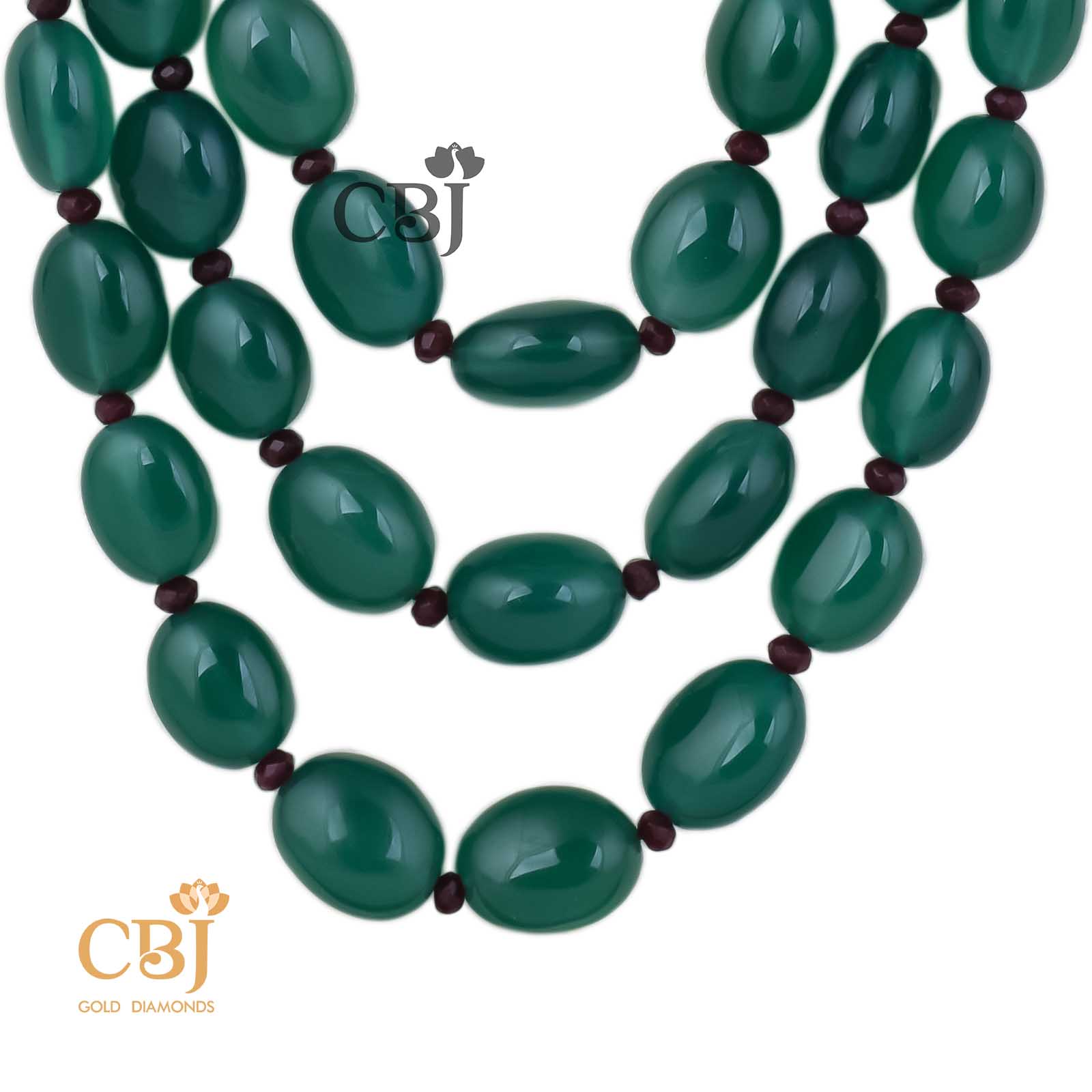 Green for the queen! Emerald Necklace featuring two side pendants