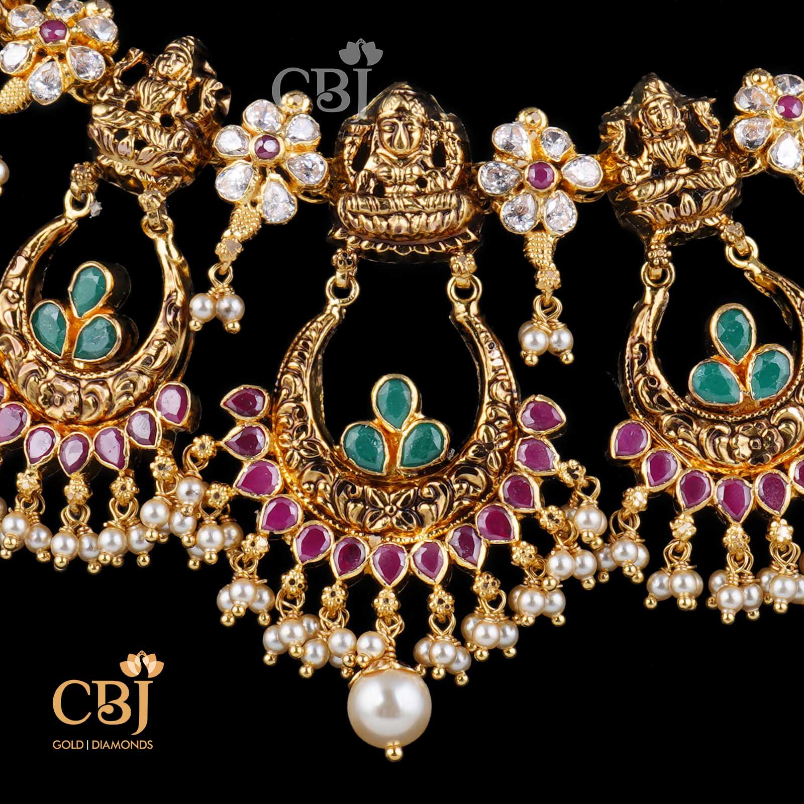 gold short necklace designs