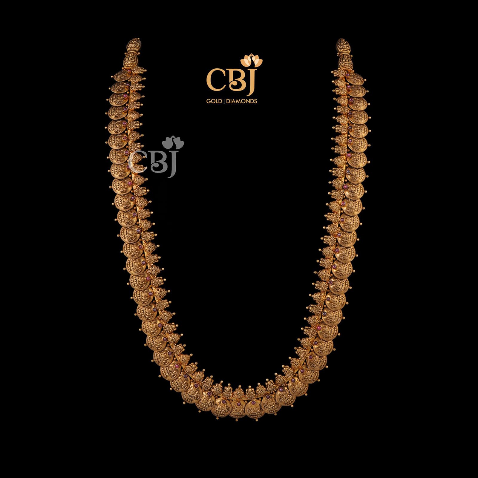 Antique ruby studded U kasu mala haram