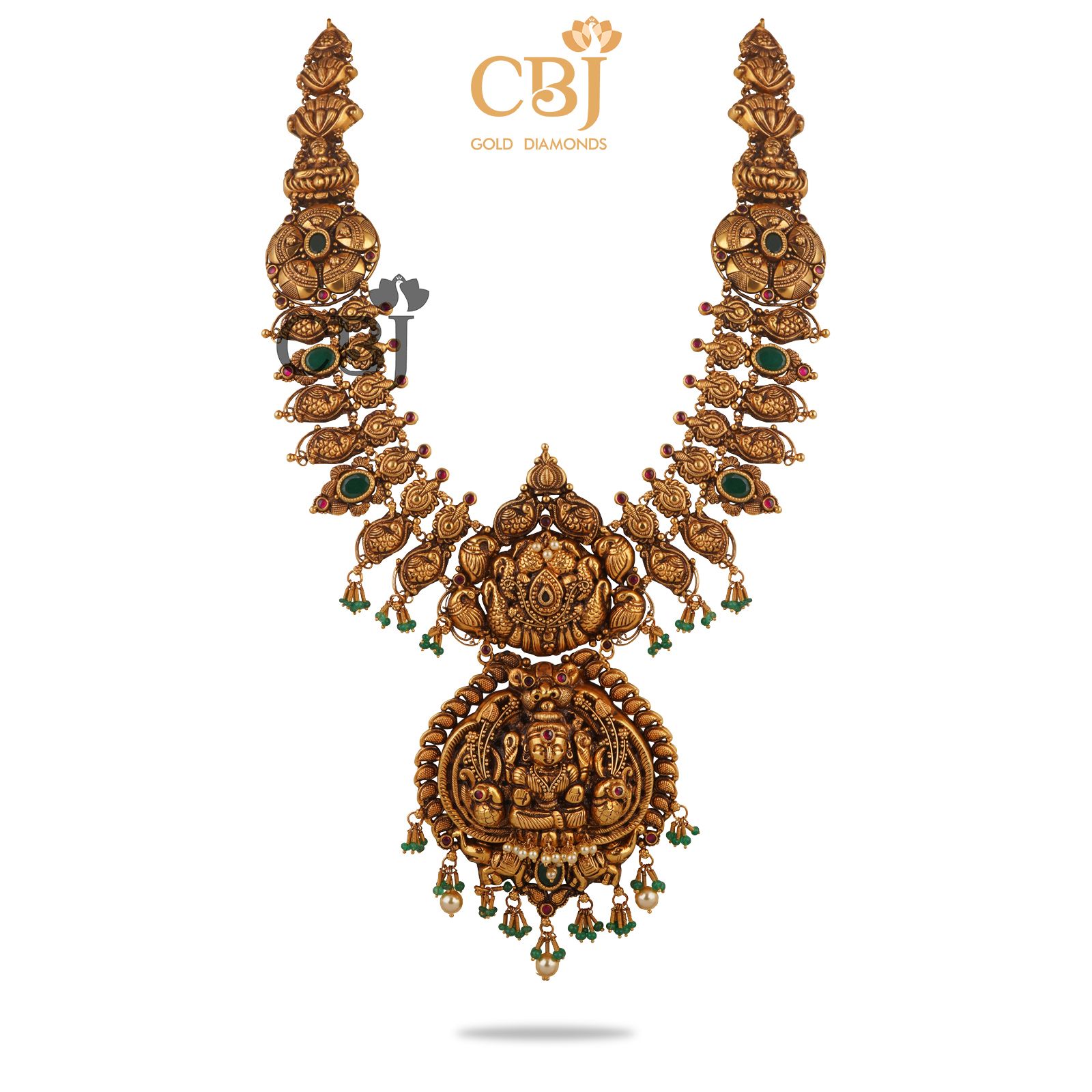 Our designs speak for itself. A delightful design rich in Emerald.