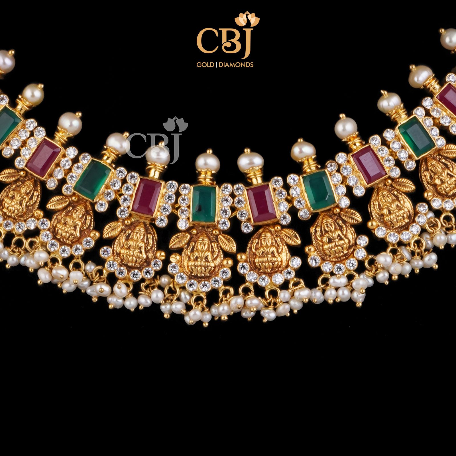Mini guttapusalu necklace adorned with ruby