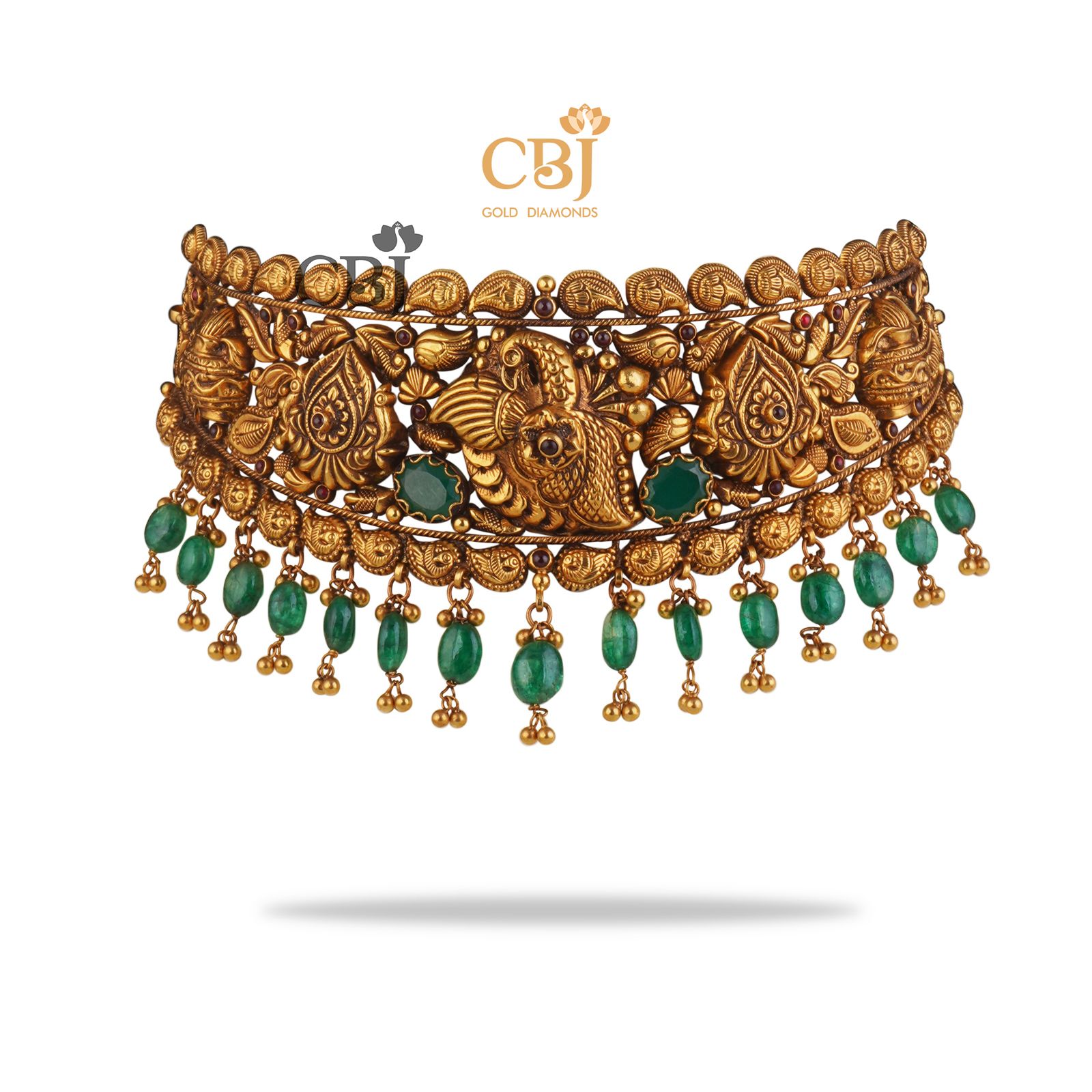 Make your presence felt with this classic antique nakashi choker.