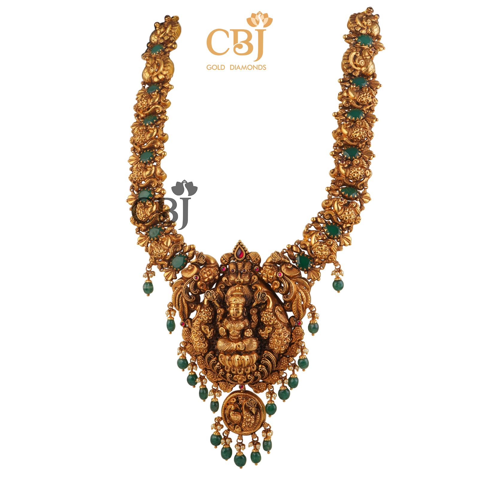 A rich antique designing detailed with nakashi work