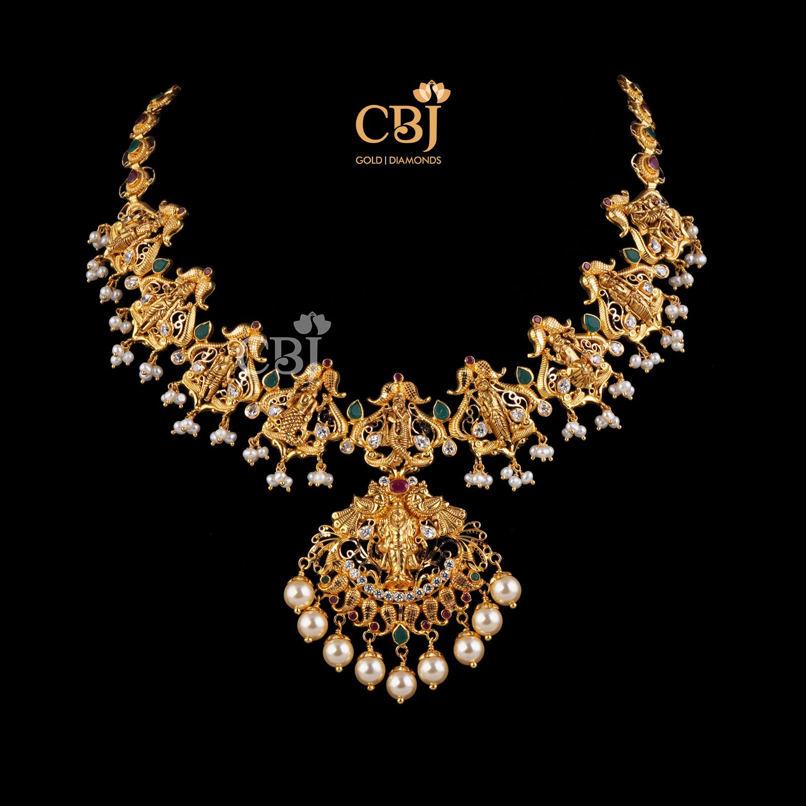 A petite traditional design featuring dasavataram in its design complimented with czs and emeralds.