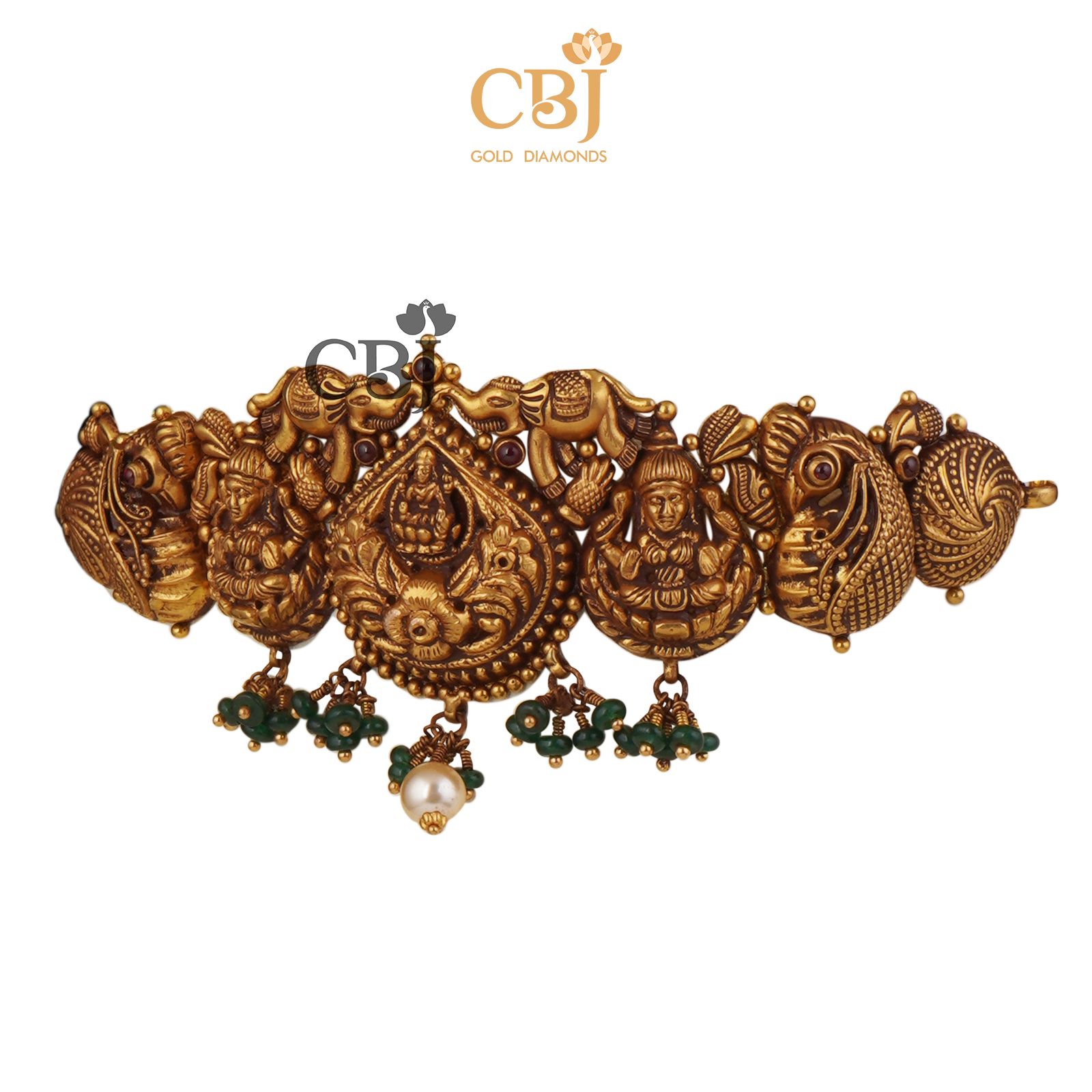 A sleek bajuband/choker featuring an antique finish under nakashi workmanship.