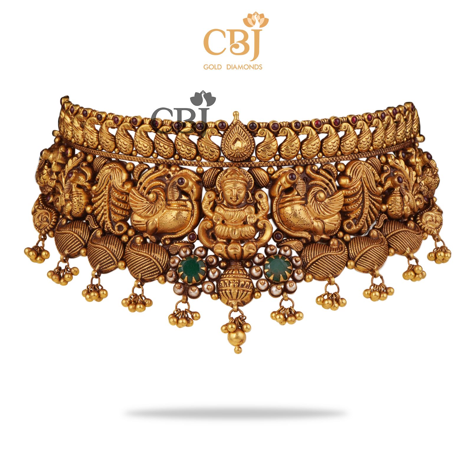 Antique choker in nakashi workmanship, highlighting a true symmetrical design.