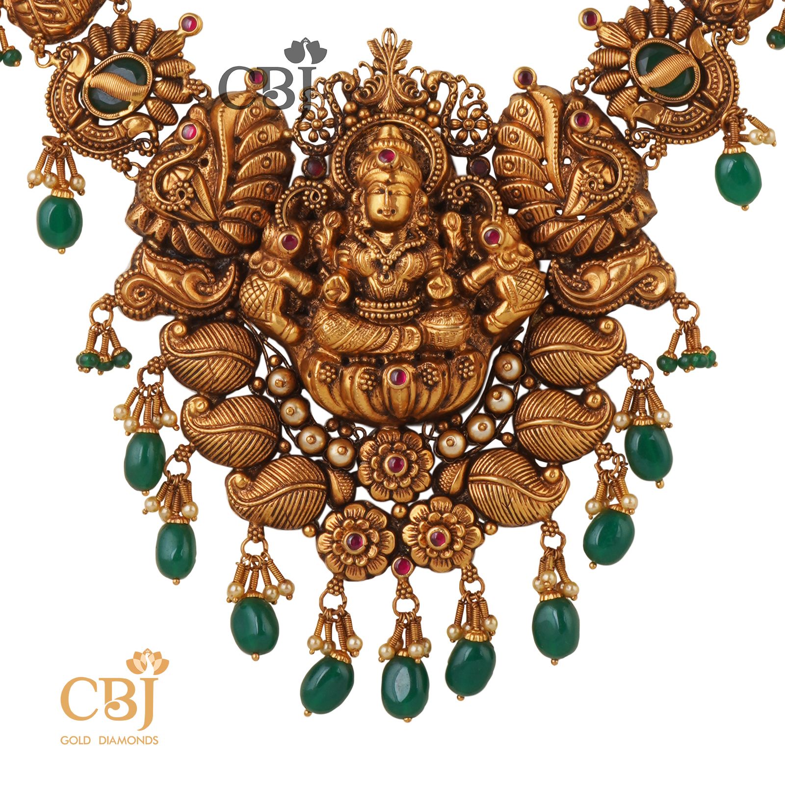 A heavy nakashi antique haram featuring suspended emeralds.