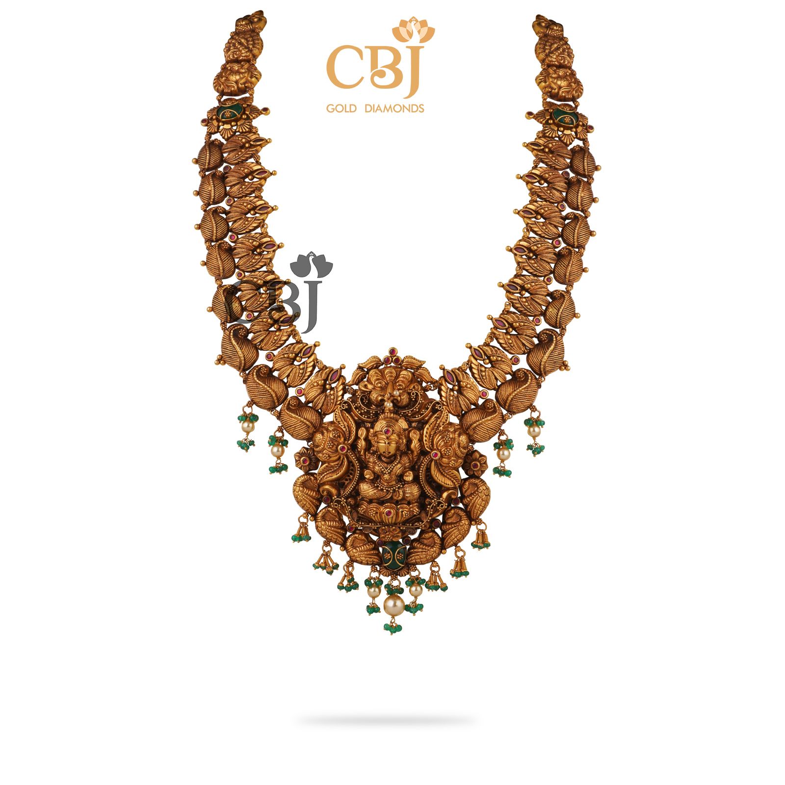 A stunning design enchantment casted by pure 22k gold. A truly antique nakashi haram with a stunning finish.