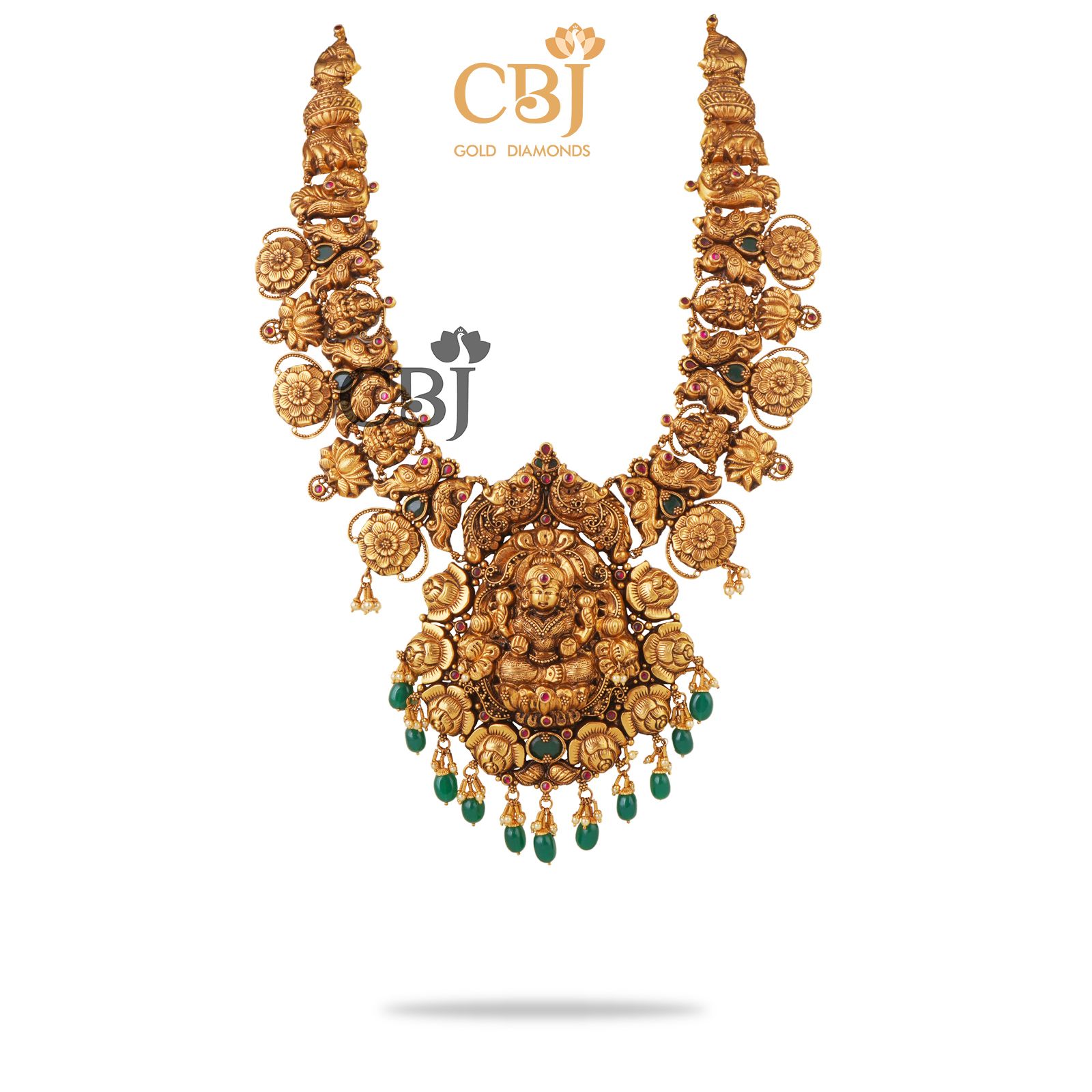 A unique bridal nakashi haram with floral motifs.