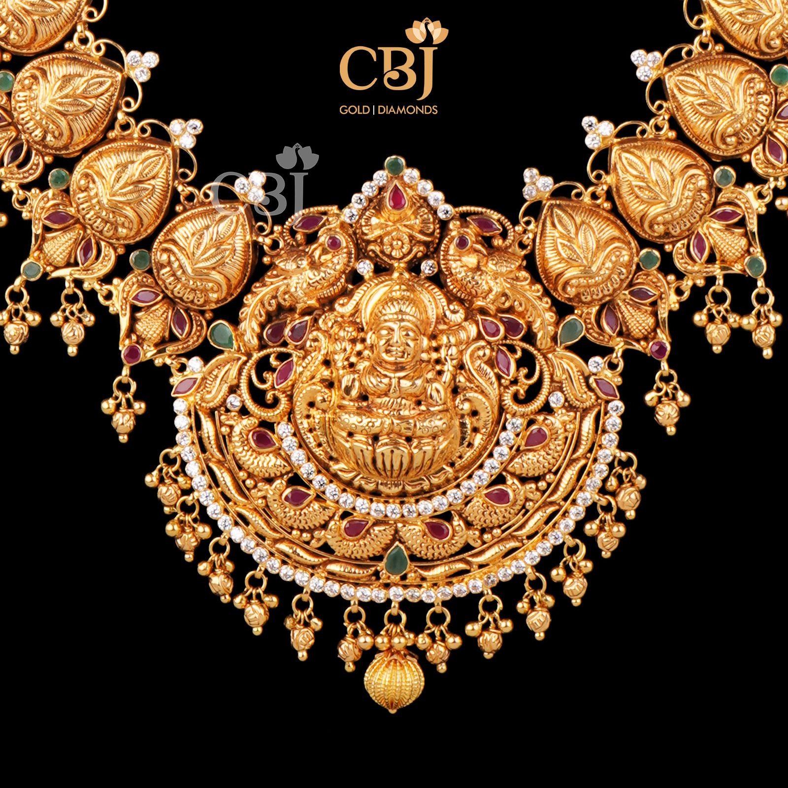 Light weight haram featuring rubies