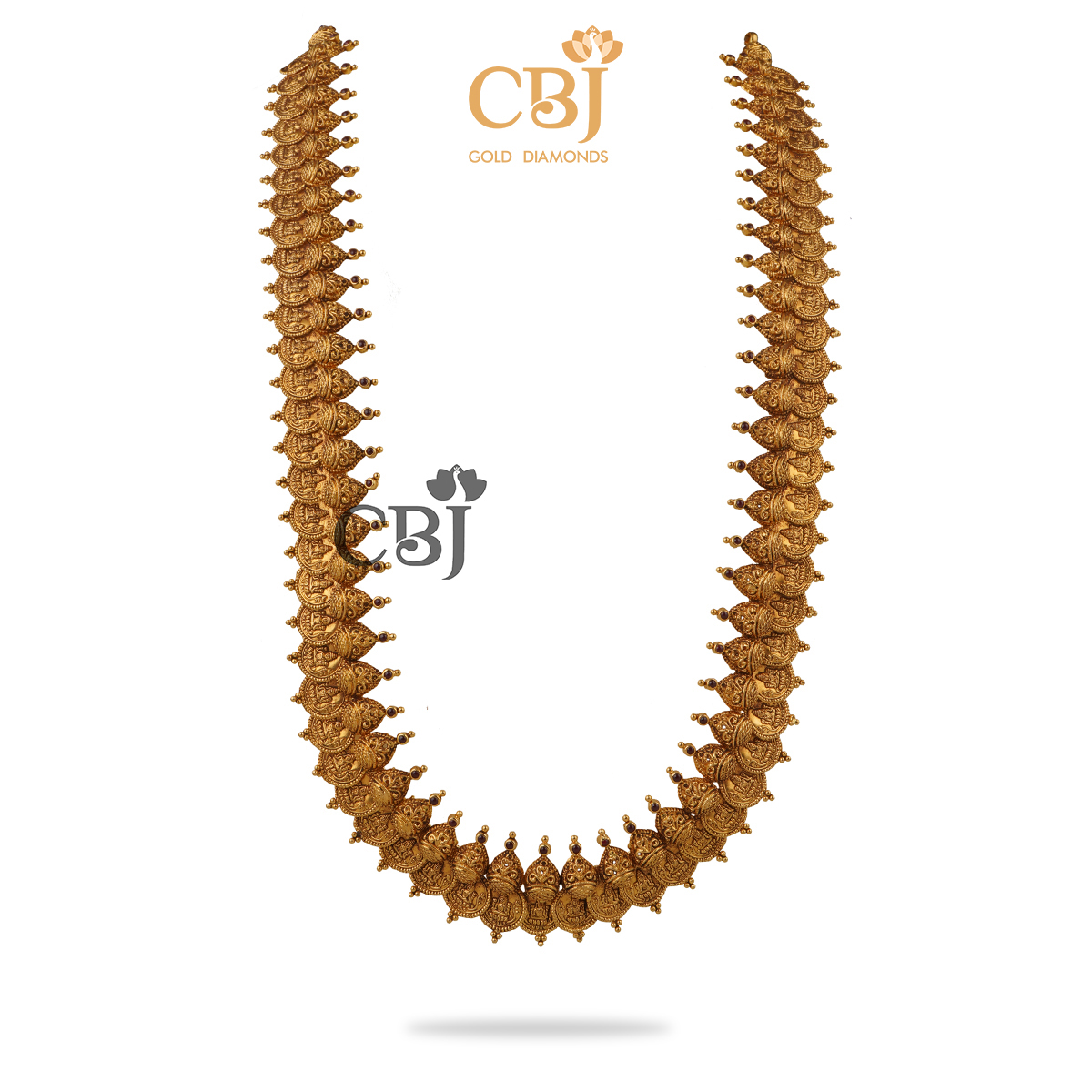 A long grand antique kasumala studded with ruby potas.