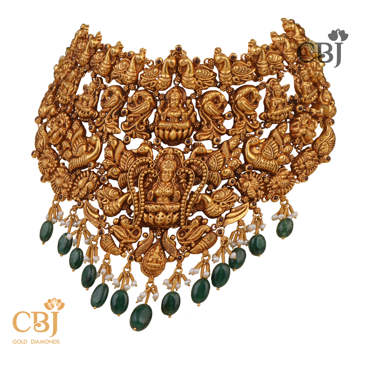 A grand bridal nakashi choker featuring 3 levels of design in an antique finish.