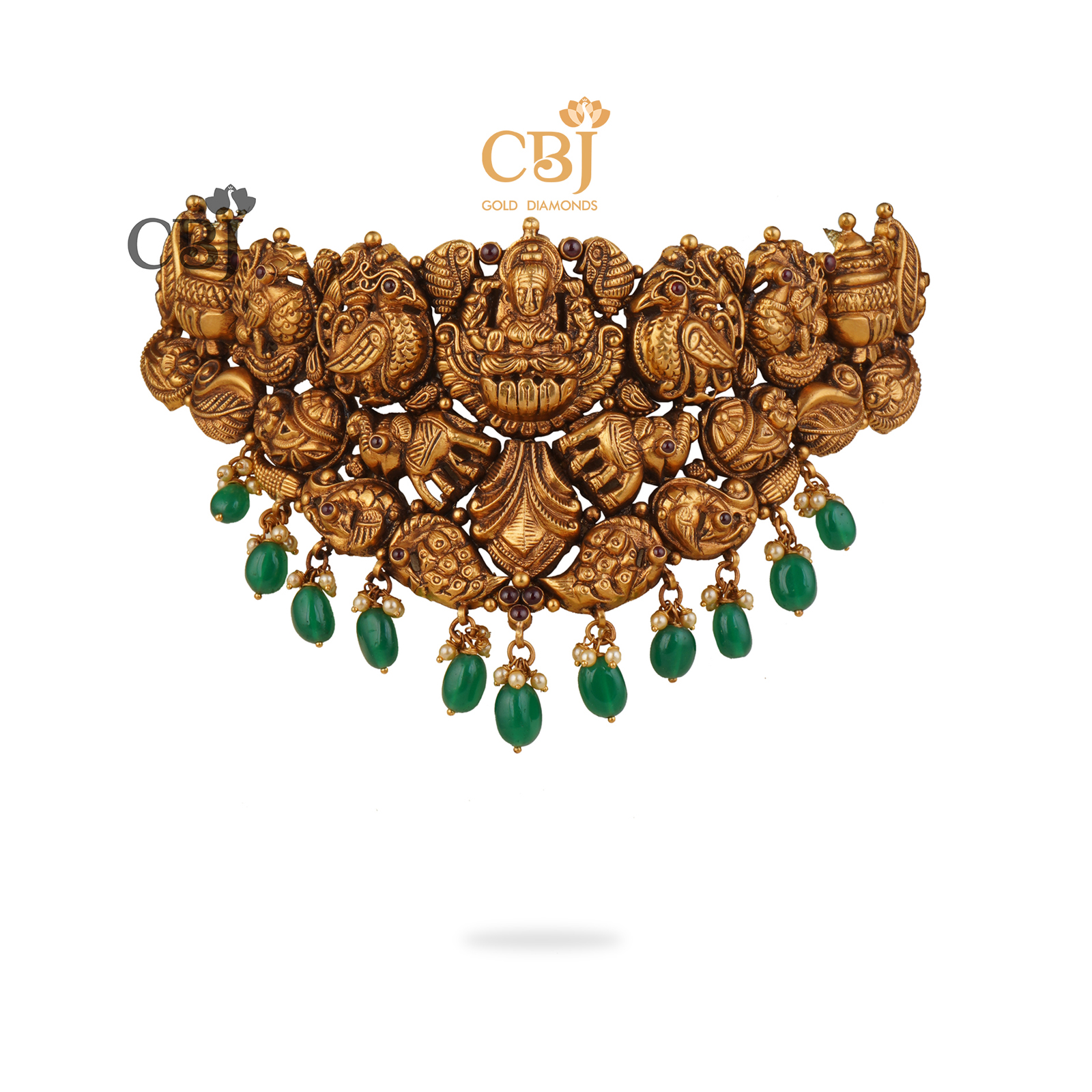 Deep nakas choker suspended with emerald drops.