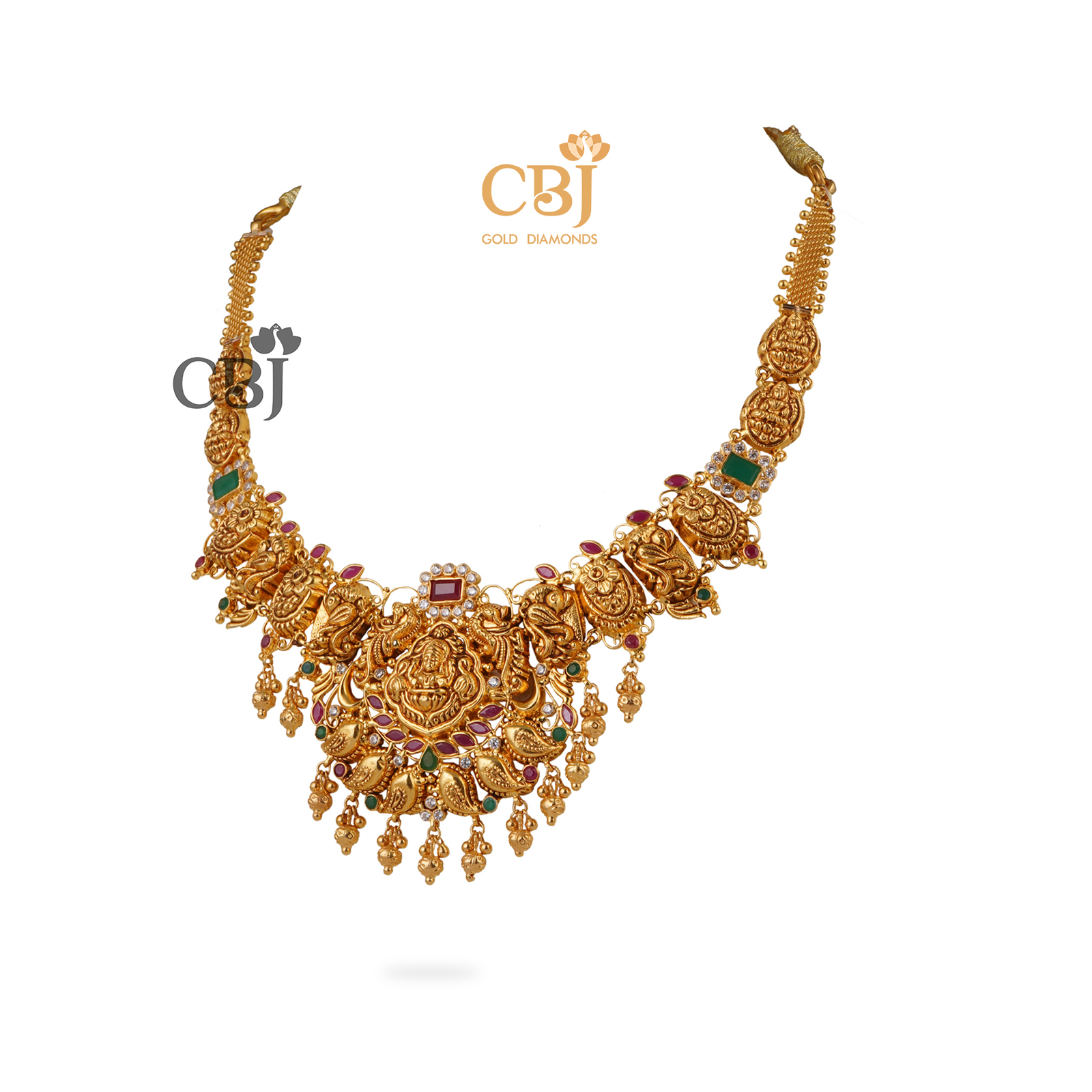 A traditional antique necklace ideal for festivals.