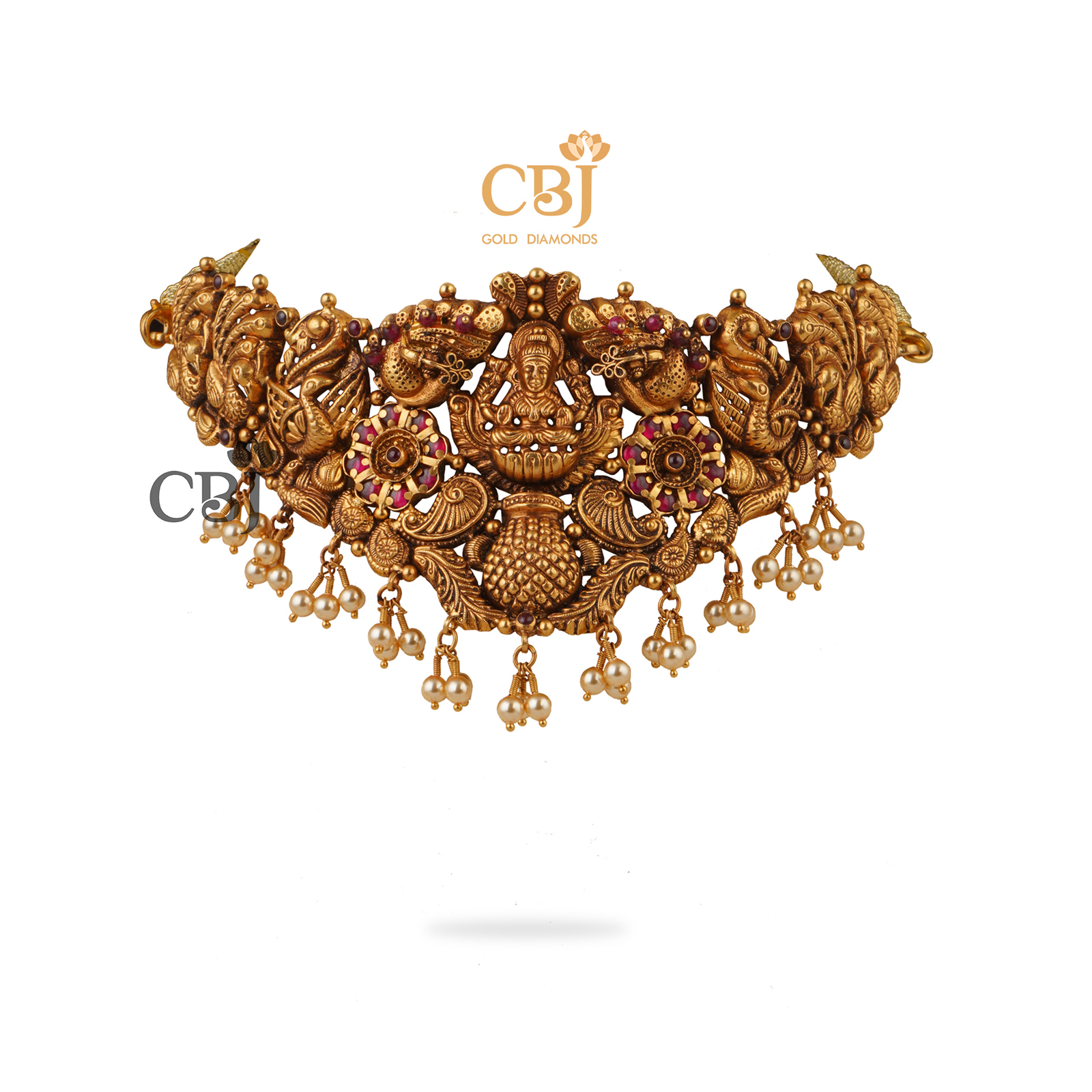 Antique nakashi choker suspended with micro-pearls.