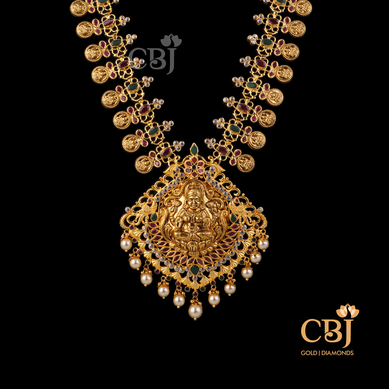 A ruby emerald haram featuring kasu and pearl drops.