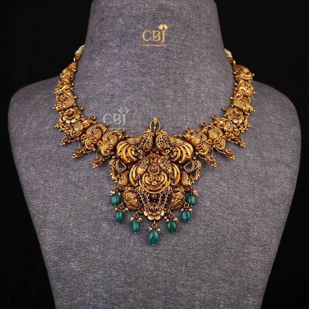 Captivating Heritage: Antique Short Nakashi Necklace with Delicate Emerald Drops and Peacock Motifs