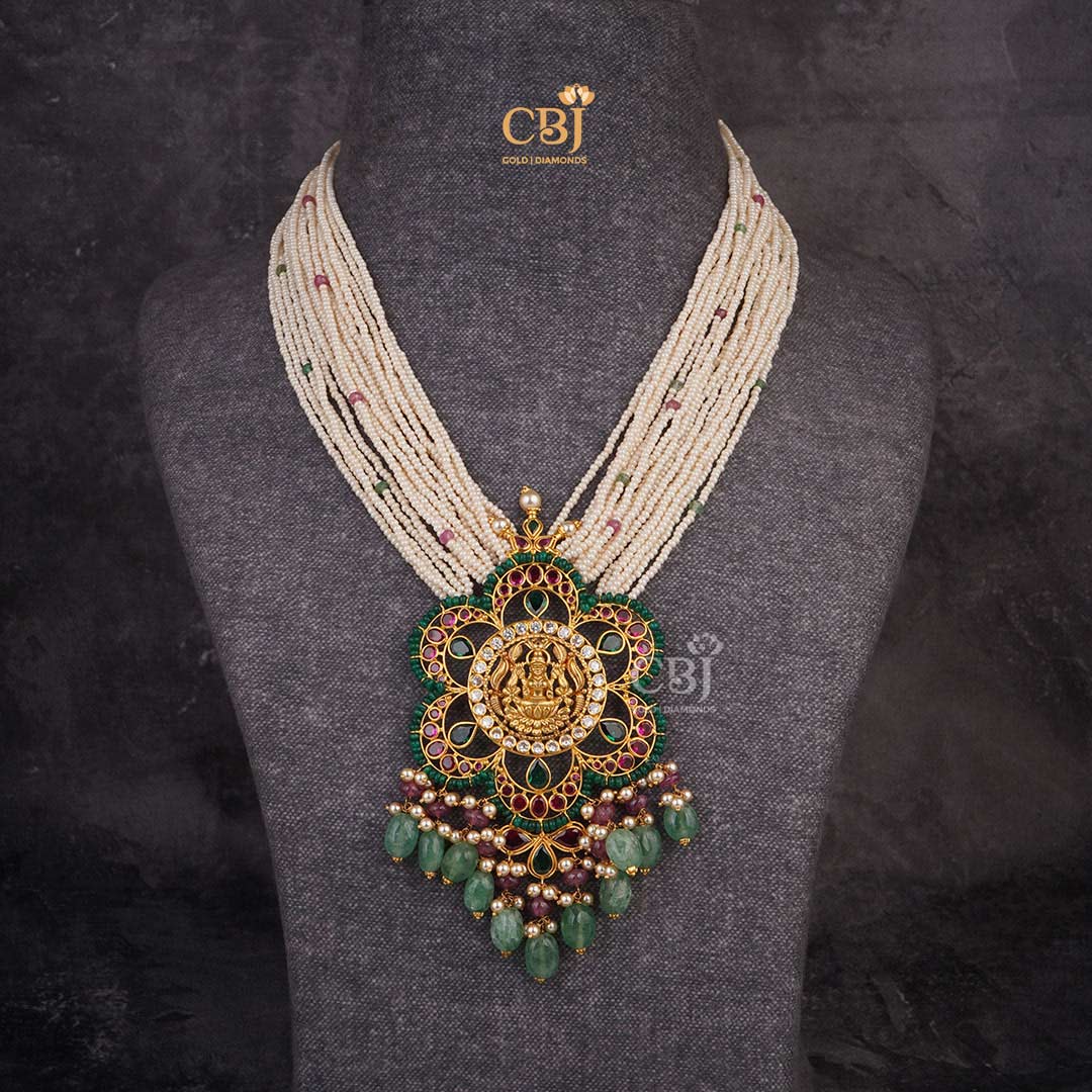 Emerald Enchantment: Illuminate Your Style with an Ultra-Lightweight Long Beads Haar