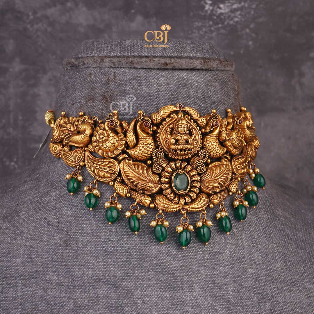 Emerald Divine: Adorn Yourself with an Antique Nakashi Lakshmi Choker