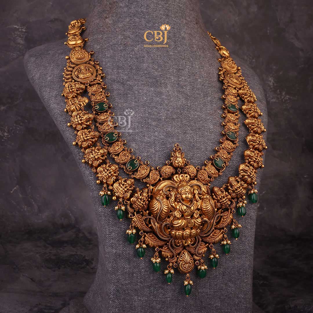 Goddess in Gold: Adorn Yourself with this two step Antique Haram