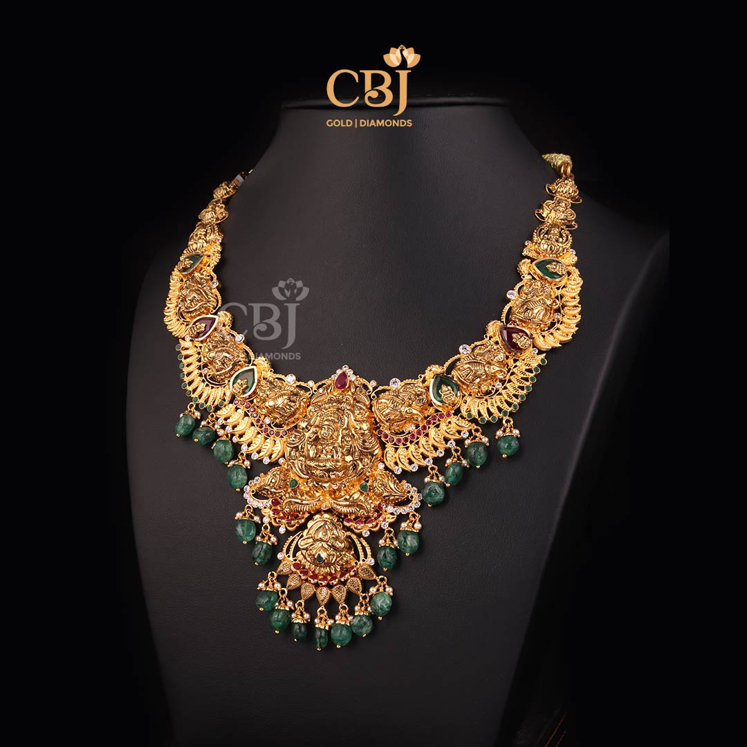 A dreamlike Lakshmi necklace featuring CZs