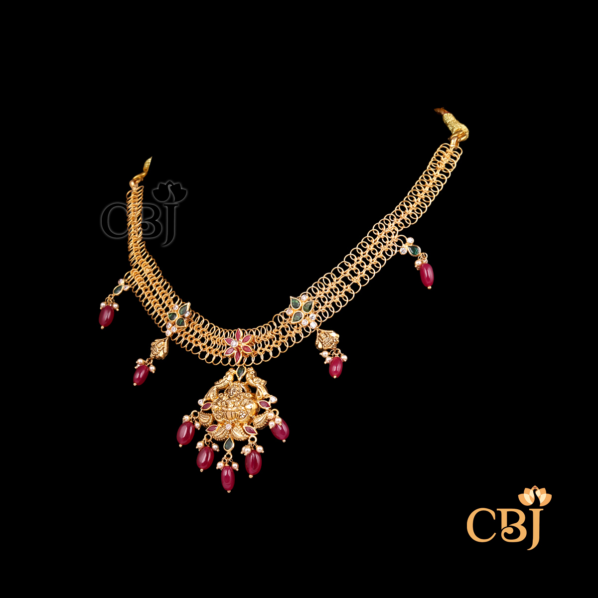 Side view of CBJ' s 17 Gram Lightweight Short Necklace Design