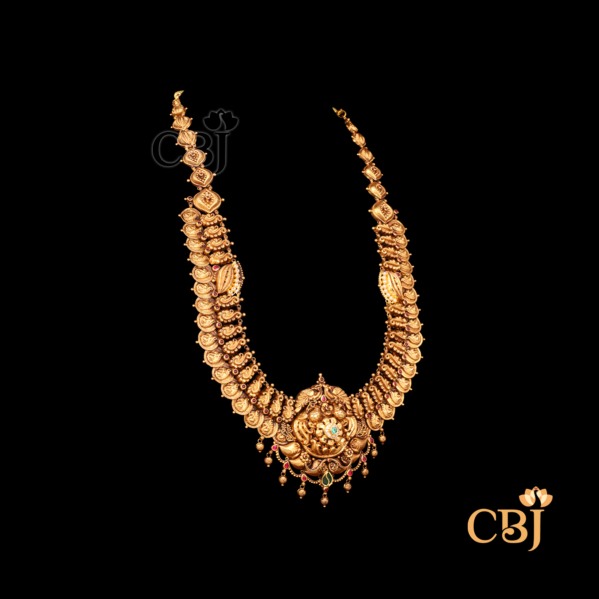 Side view of CBJ' s 48 grams Antique lightweight Nakshi long Haram with Monthi