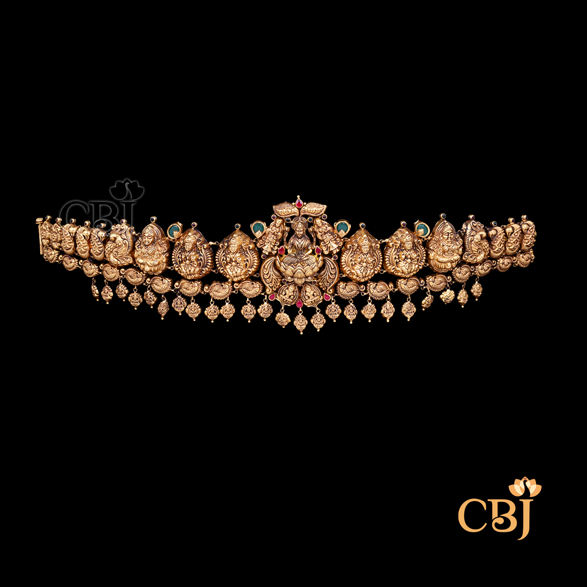 Front View of CBJ's Lightweight nakshi antique vaddanam featuring lakshmi motifs