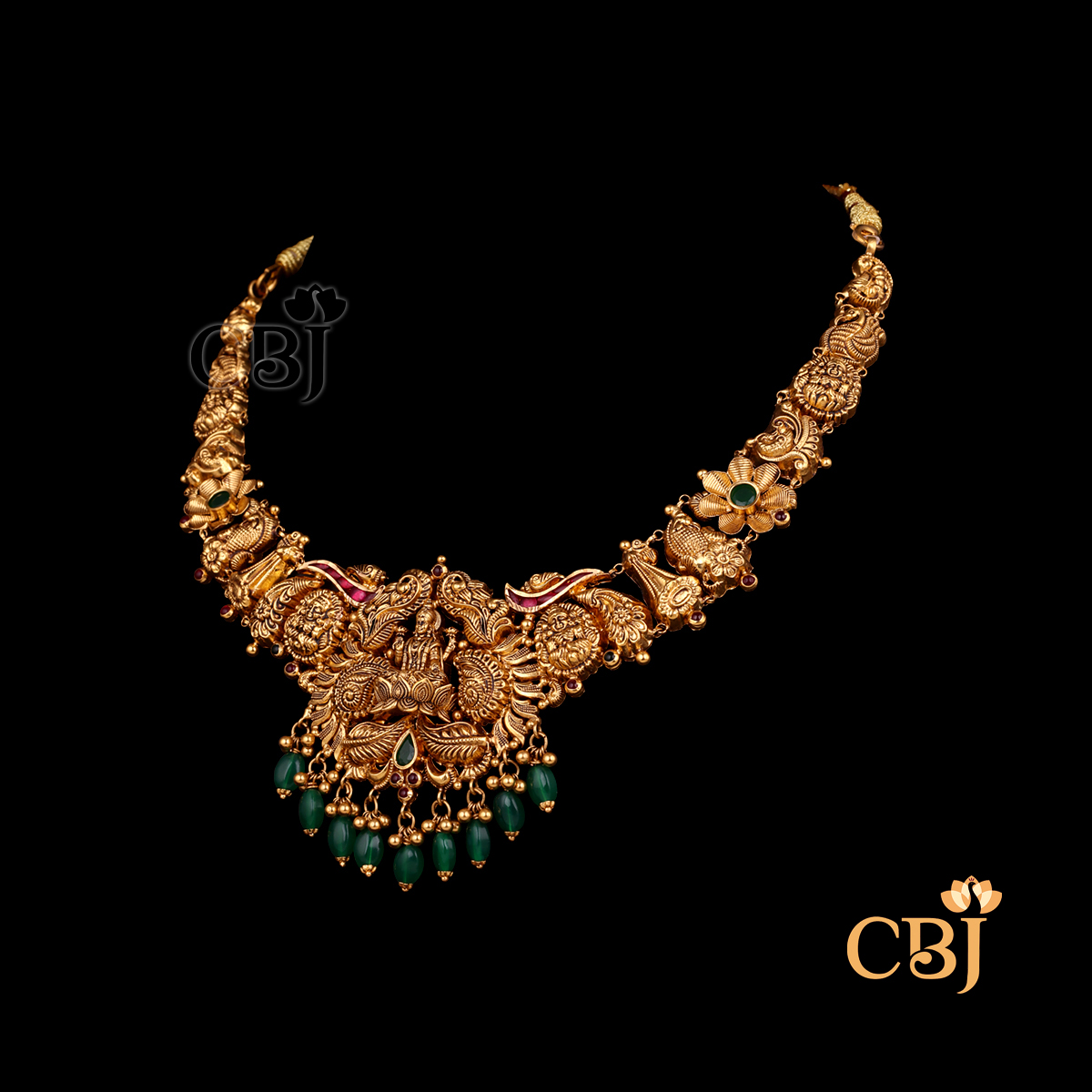 Side view of CBJ's 22 grams Antique gold lightweight Necklace Design
