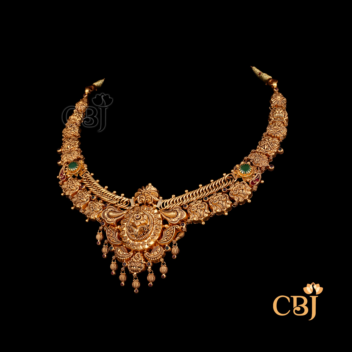Side view of CBJ's 20 grams of Antique lightweight gold Necklace Design