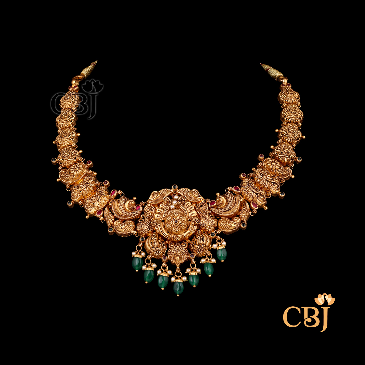 19 gram Antique lightweight gold Necklace Design shown as a short gold necklace with antique texture, intricate patterns, and a close-fitting neckline style.